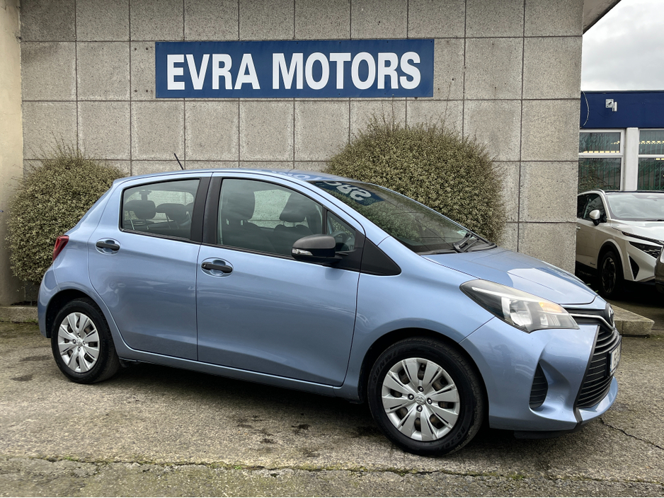 2015 Toyota Yaris TERRA 1.0 PETROL €8,950
