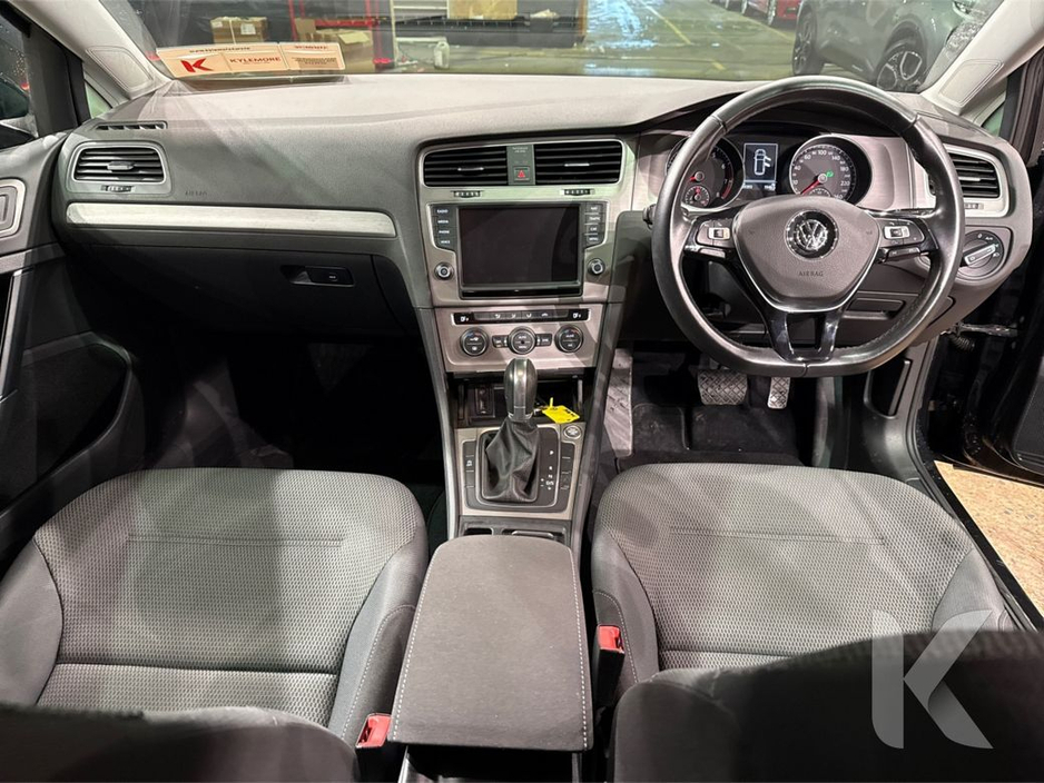 2016 Volkswagen Golf - image 14