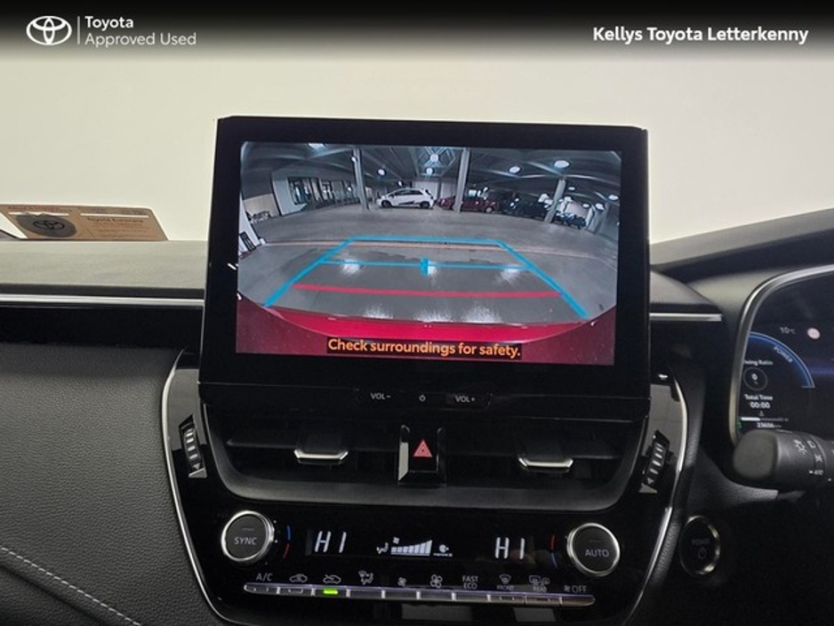 2025 Toyota Corolla - image 13