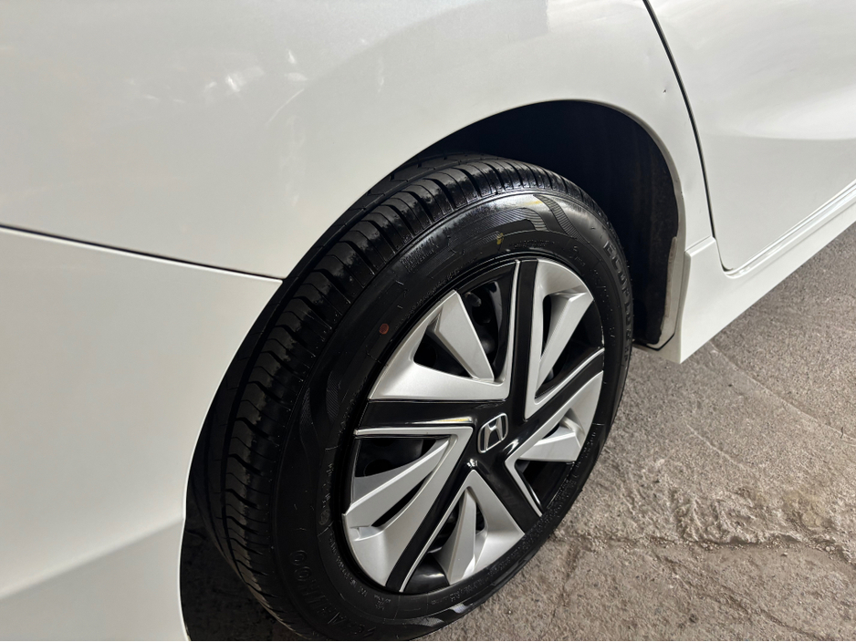 2020 Honda Shuttle - image 8