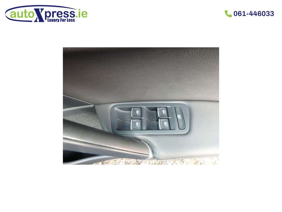 2020 Volkswagen Golf - image 14