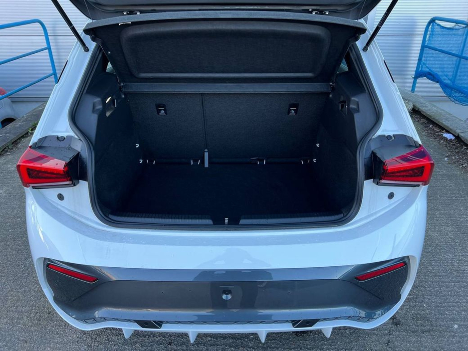 2023 Cupra Born - image 13