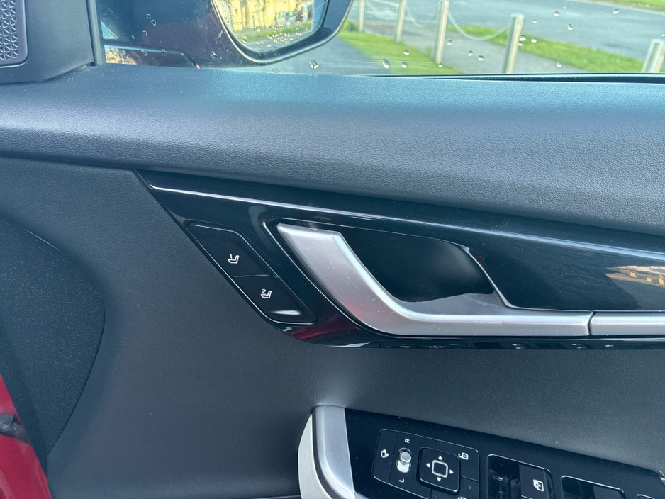 2022 Kia EV6 - image 16