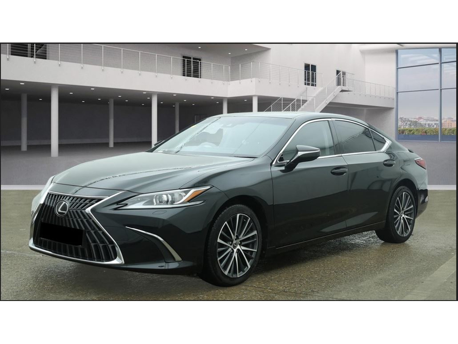 2023 Lexus ES 300 H - image 5