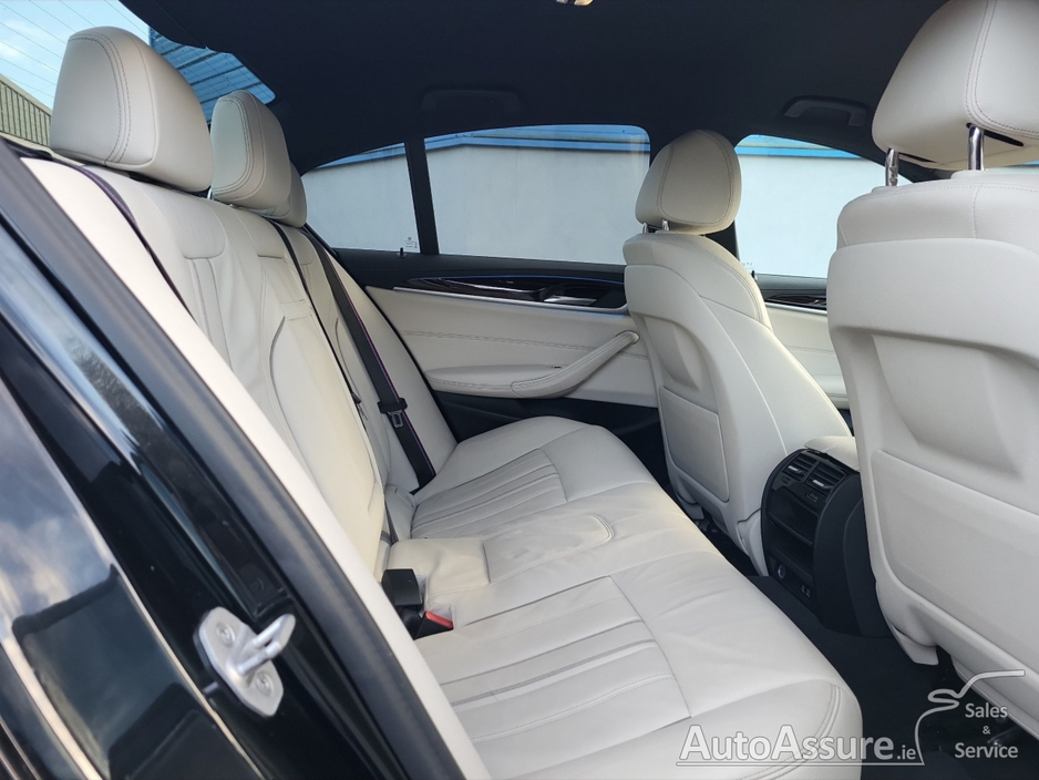 2023 BMW 5 Series - image 34