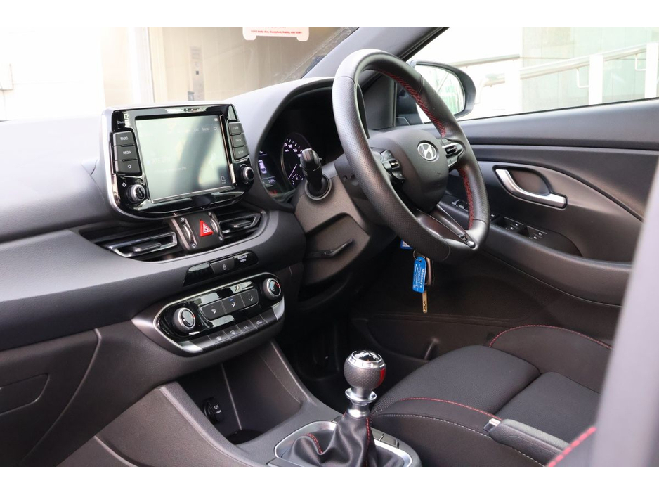 2024 Hyundai i30 - image 18