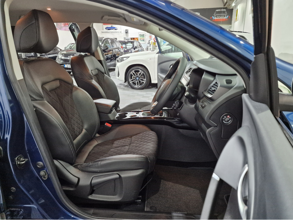 2020 Renault Kadjar - image 7