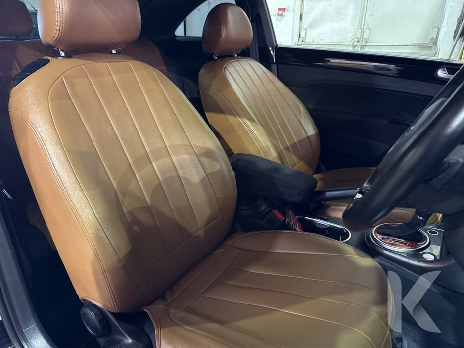 2019 Volkswagen Beetle - image 17