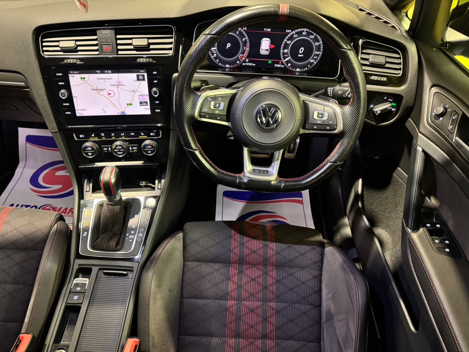 2019 Volkswagen Golf - image 8