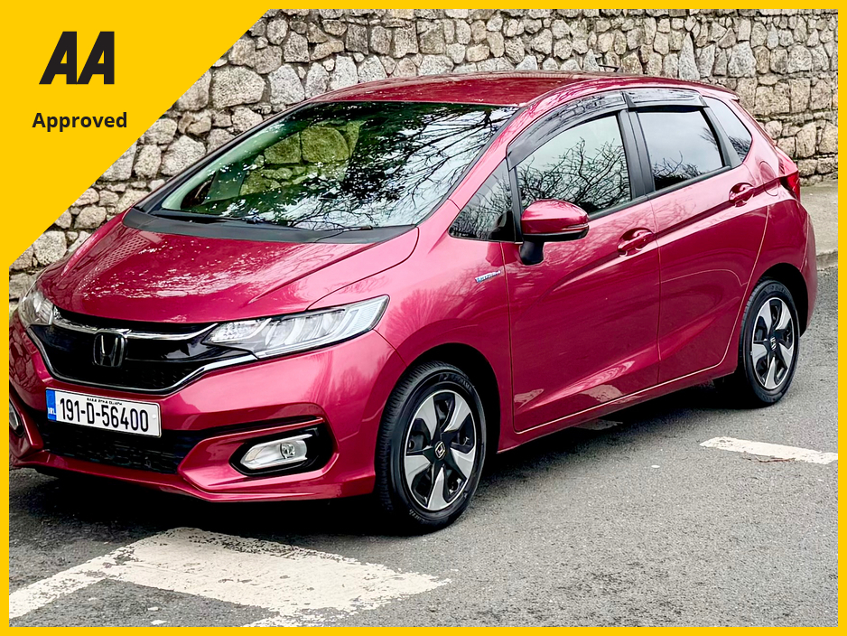 2019 Honda Fit HYBRID!!HIGH SPEC!!ONLY 18K MLS!! €14,900