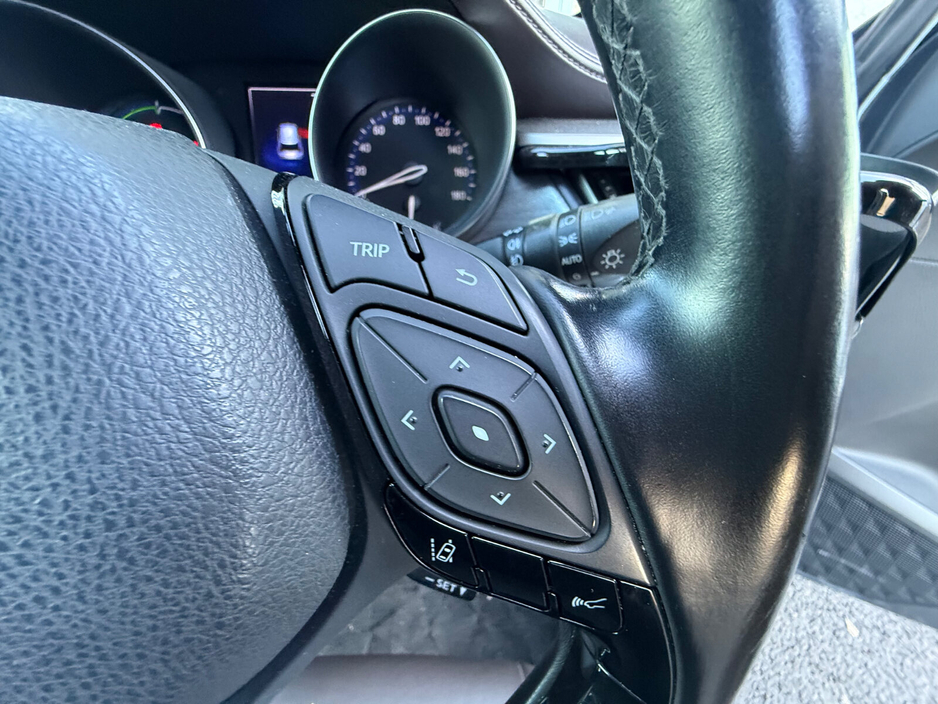 2017 Toyota C-HR - image 15