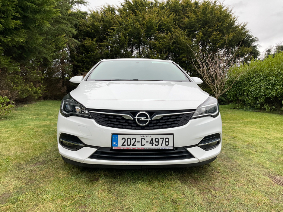 2020 Opel Astra - image 4