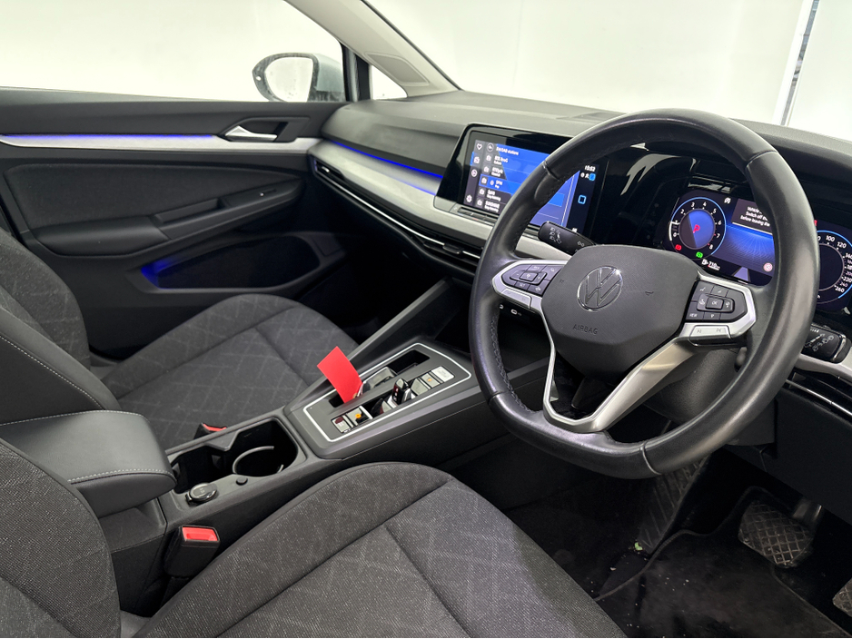 2023 Volkswagen Golf 1.0 LIFE TSI MHE MHEV 110HP 5