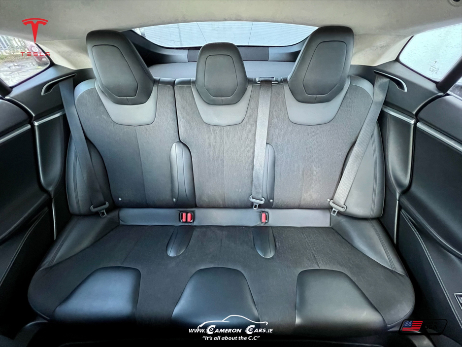 2017 Tesla Model S - image 21