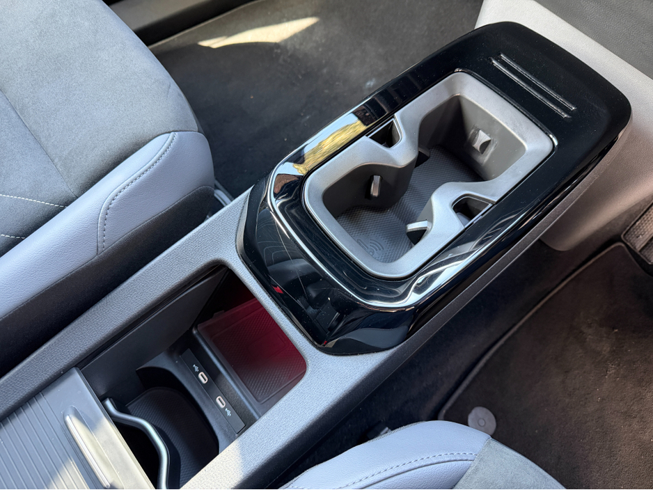 2023 Volkswagen ID.4 - image 19