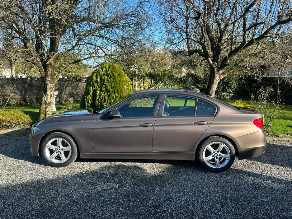 2013 BMW 3 Series 316D SE €6,995