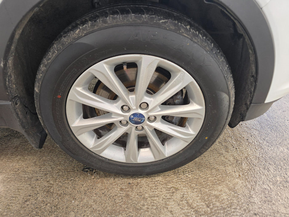 2016 Ford Kuga 2.0TDCI 120PS Titanium €10,950