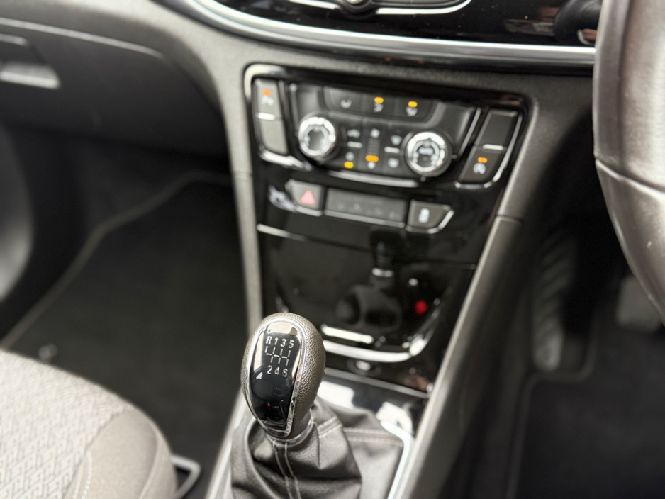 2017 Opel Mokka - image 26