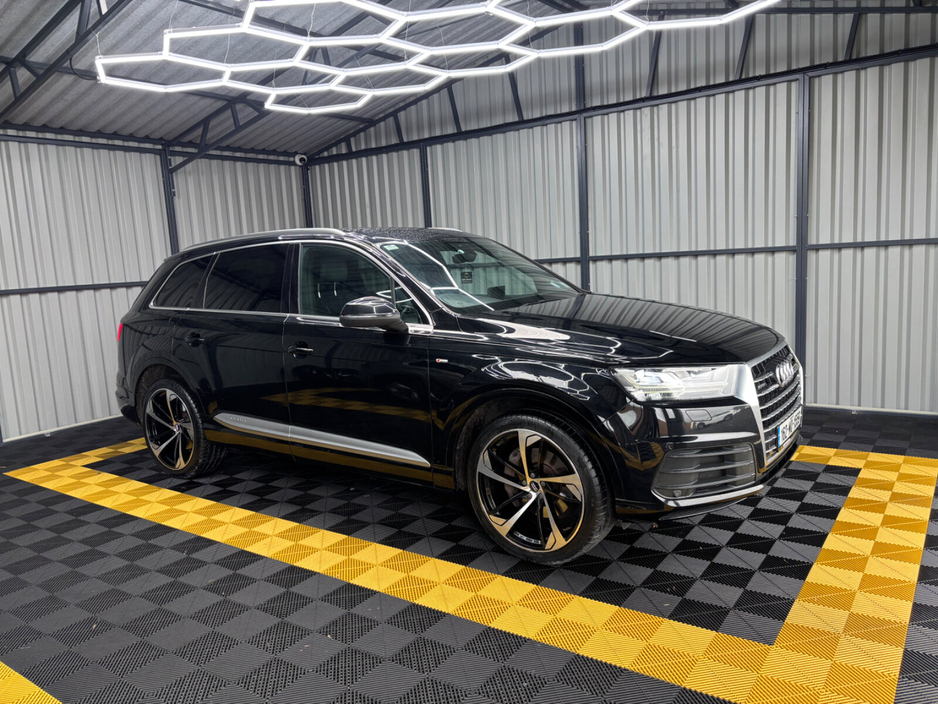 2016 Audi Q7 - image 3