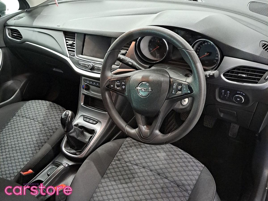 2020 Opel Astra - image 15