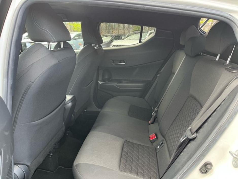 2020 Toyota C-HR - image 7