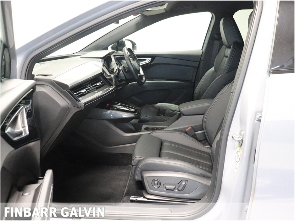 2022 Audi e-tron - image 10