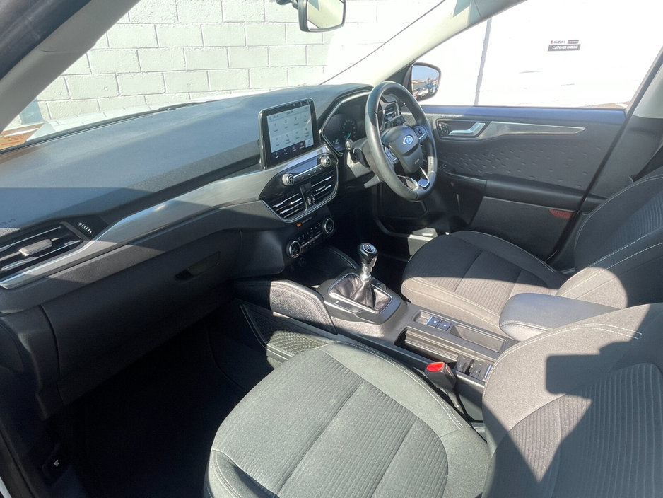 2020 Ford Kuga - image 11