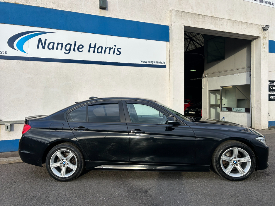 2015 BMW 3 Series - image 5