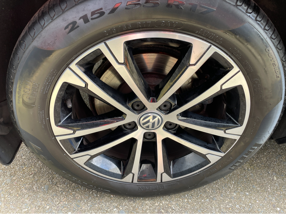 2019 Volkswagen Passat - image 14