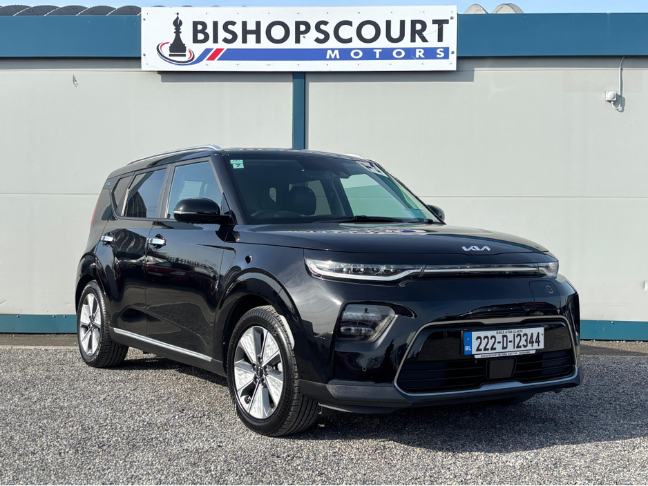 2022 Kia Soul - image 2