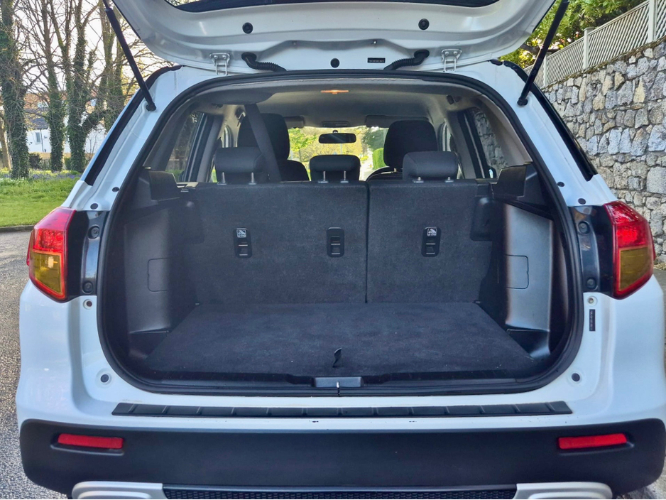 2016 Suzuki Vitara - image 12