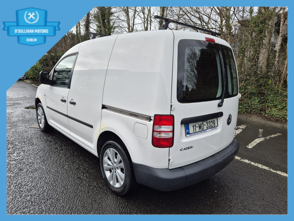 2011 Volkswagen Caddy - image 9
