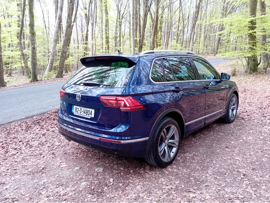 2018 Volkswagen Tiguan - image 8