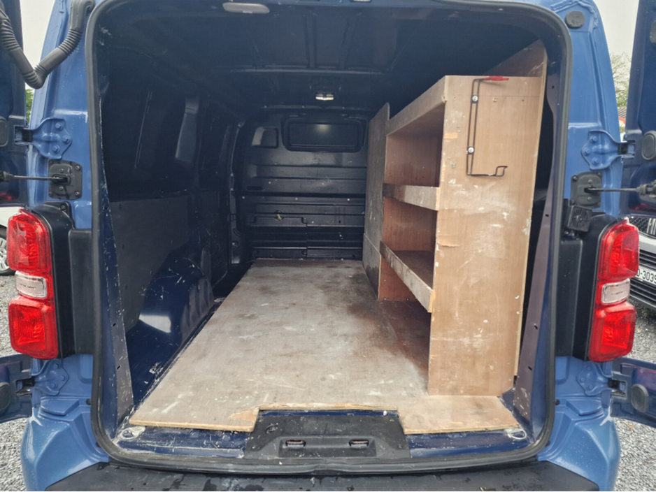 2019 Peugeot Expert - image 10