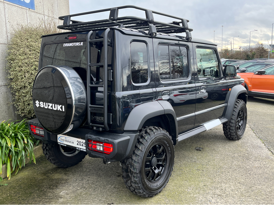 2025 Suzuki Jimny - image 4