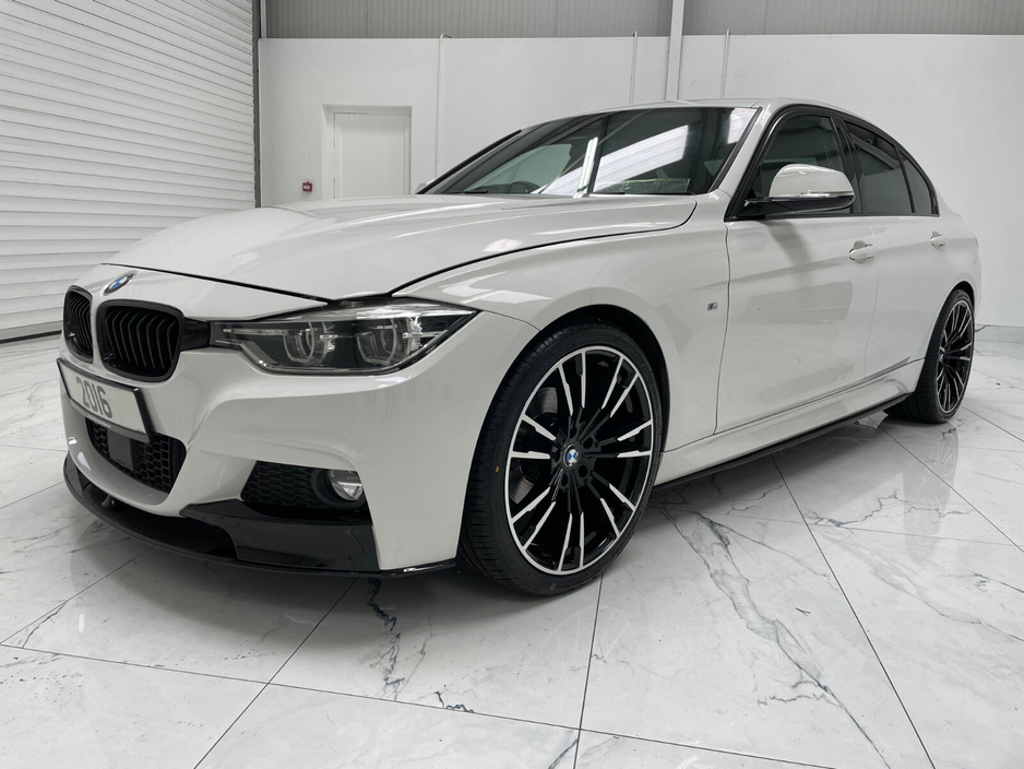 2016 BMW 3 Series - image 7