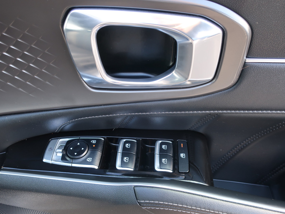 2024 Kia Sorento - image 18