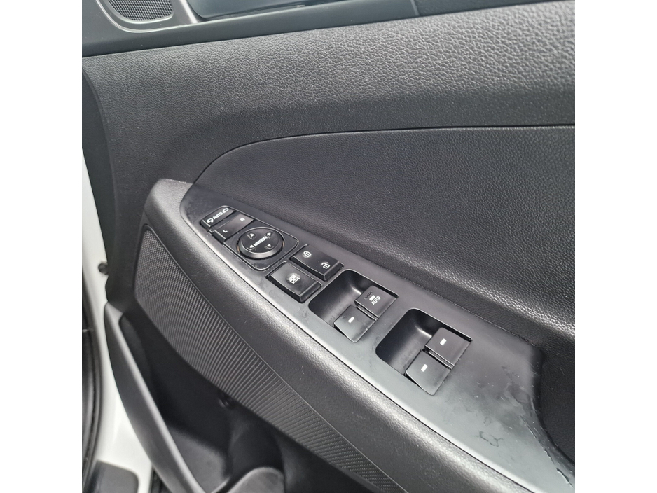 2017 Hyundai Tucson 1.7 D Premium €11,950