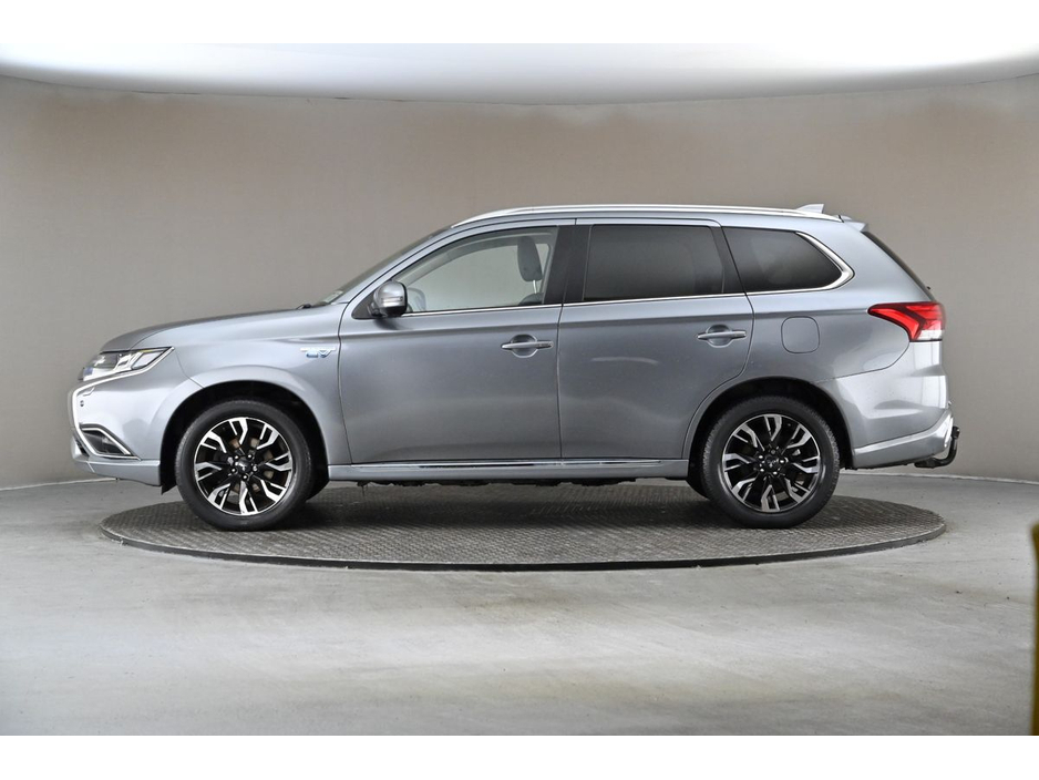 2016 Mitsubishi Outlander 2.0 GX4HS PHEV 200BHP 5SEATS *FULL LEATHER*SUNROOF*360 PAN CAM* €16,490