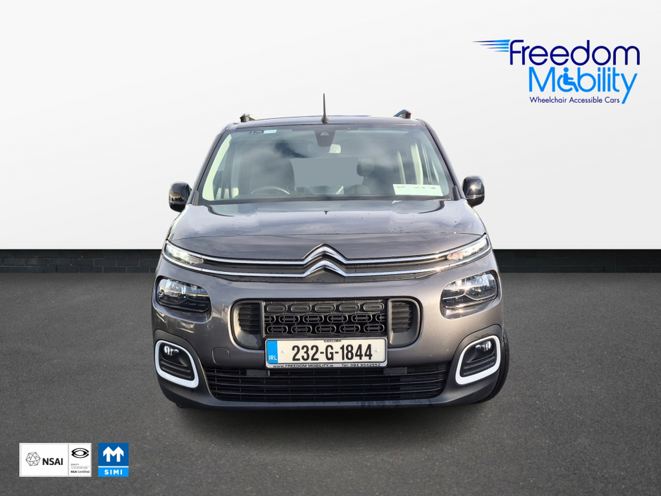 2023 Citroen Berlingo Multispace Wheelchair Access Taxi Spec €35,950