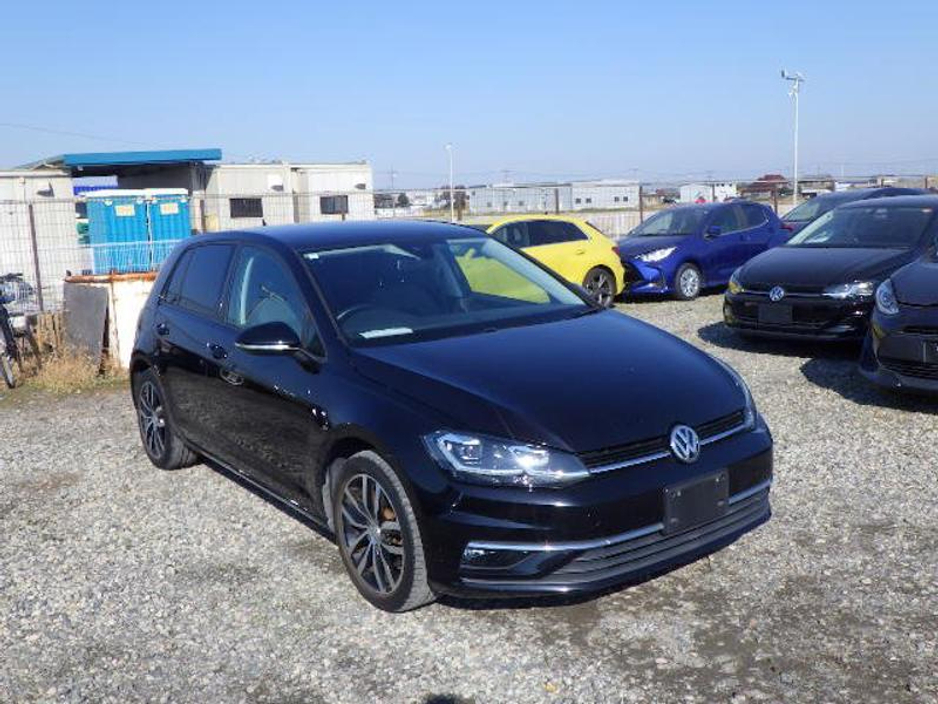 2019 Volkswagen Golf - image 5