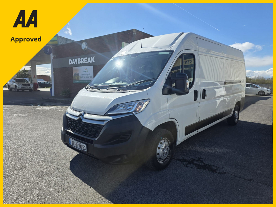 2020 Citroen Relay - image 7