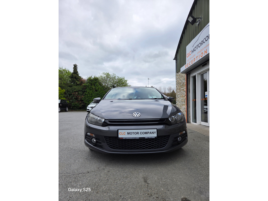 2012 Volkswagen Scirocco - image 3