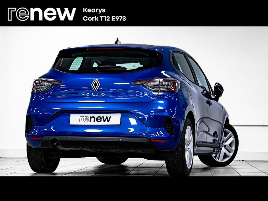 2025 Renault Clio - image 14