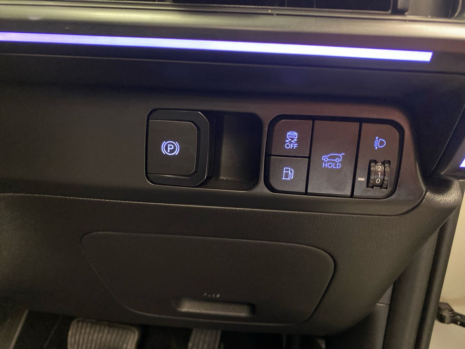 2025 Hyundai Santa Fe - image 17