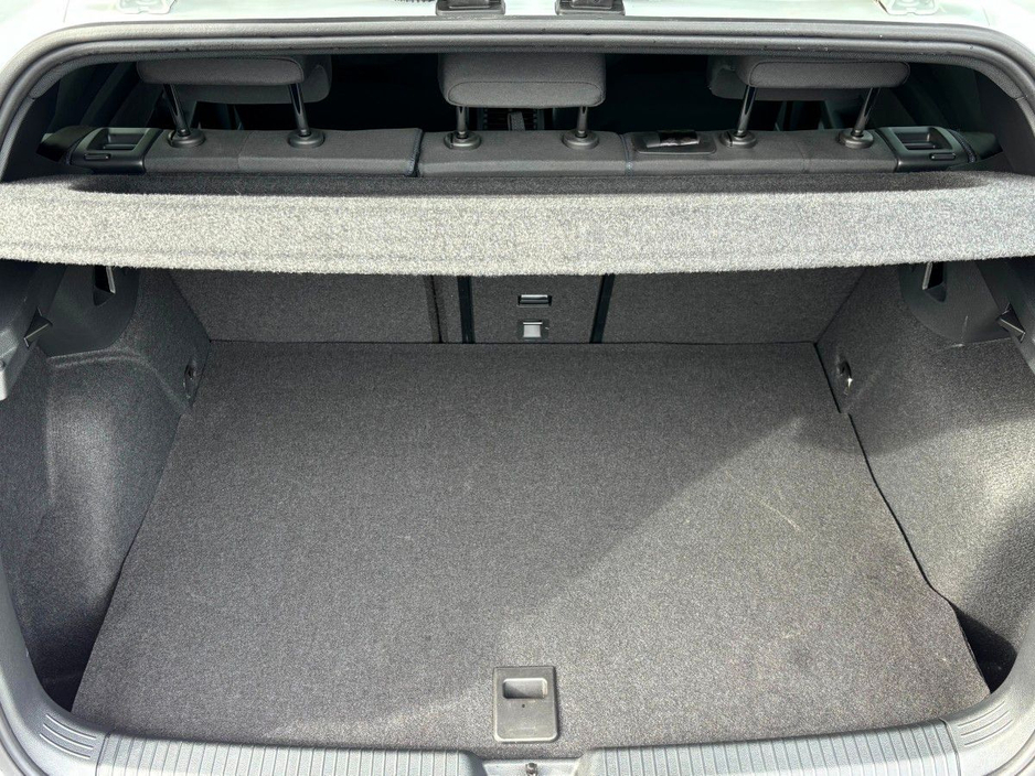 2025 Volkswagen Golf GTE TSI MK 8.5 LONGER RANGE €41,995