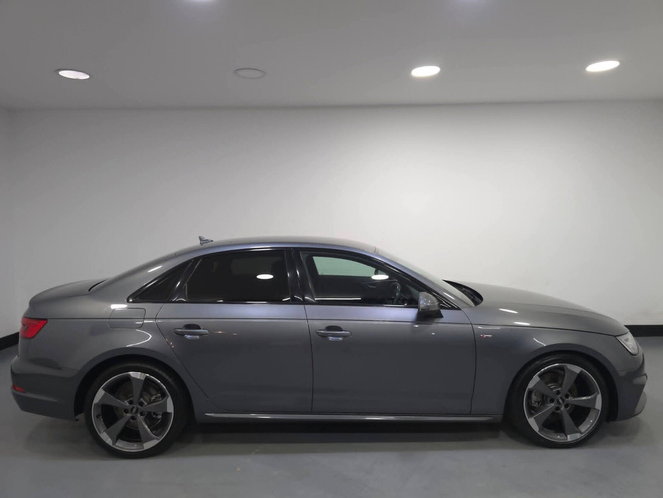2017 Audi A4 2.0TDI 150HP S Line €16,950