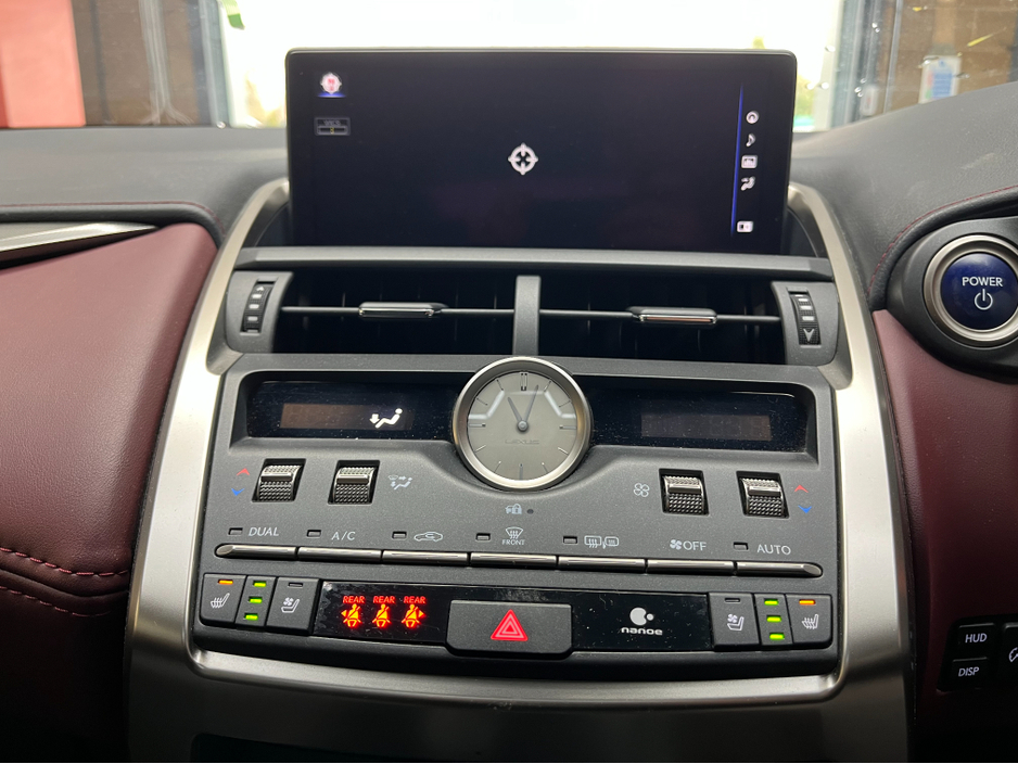 2021 Lexus NX 300 h - image 24