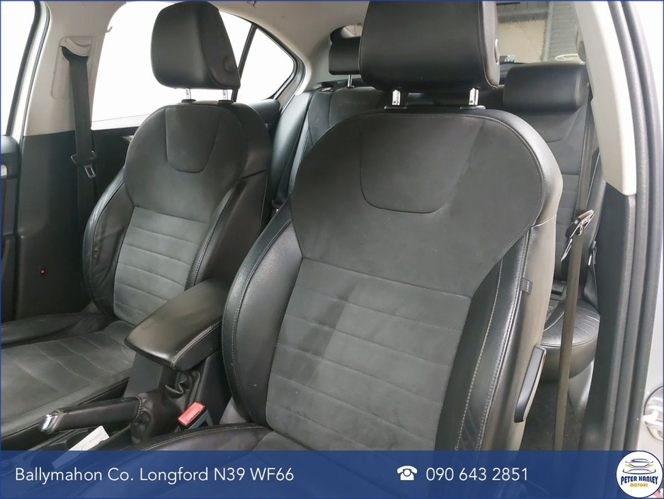 2014 Skoda Octavia - image 20