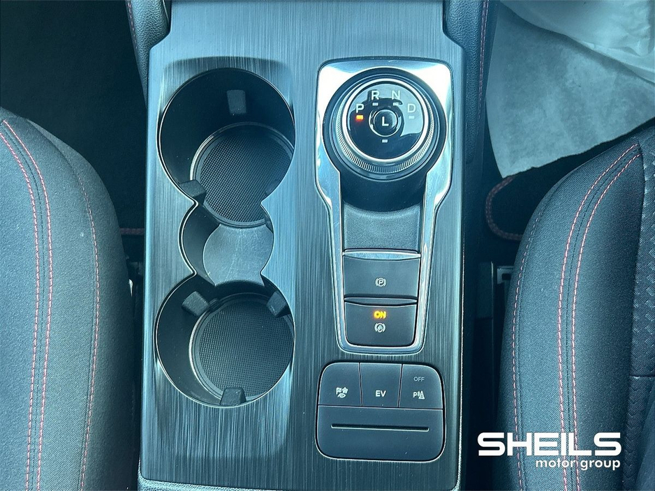 2023 Ford Kuga - image 18